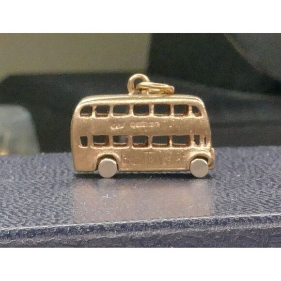 Vintage 9K Gold London Bus Charm Pendant "London Transport" Engraved Rotating Wh - Picture 8 of 14